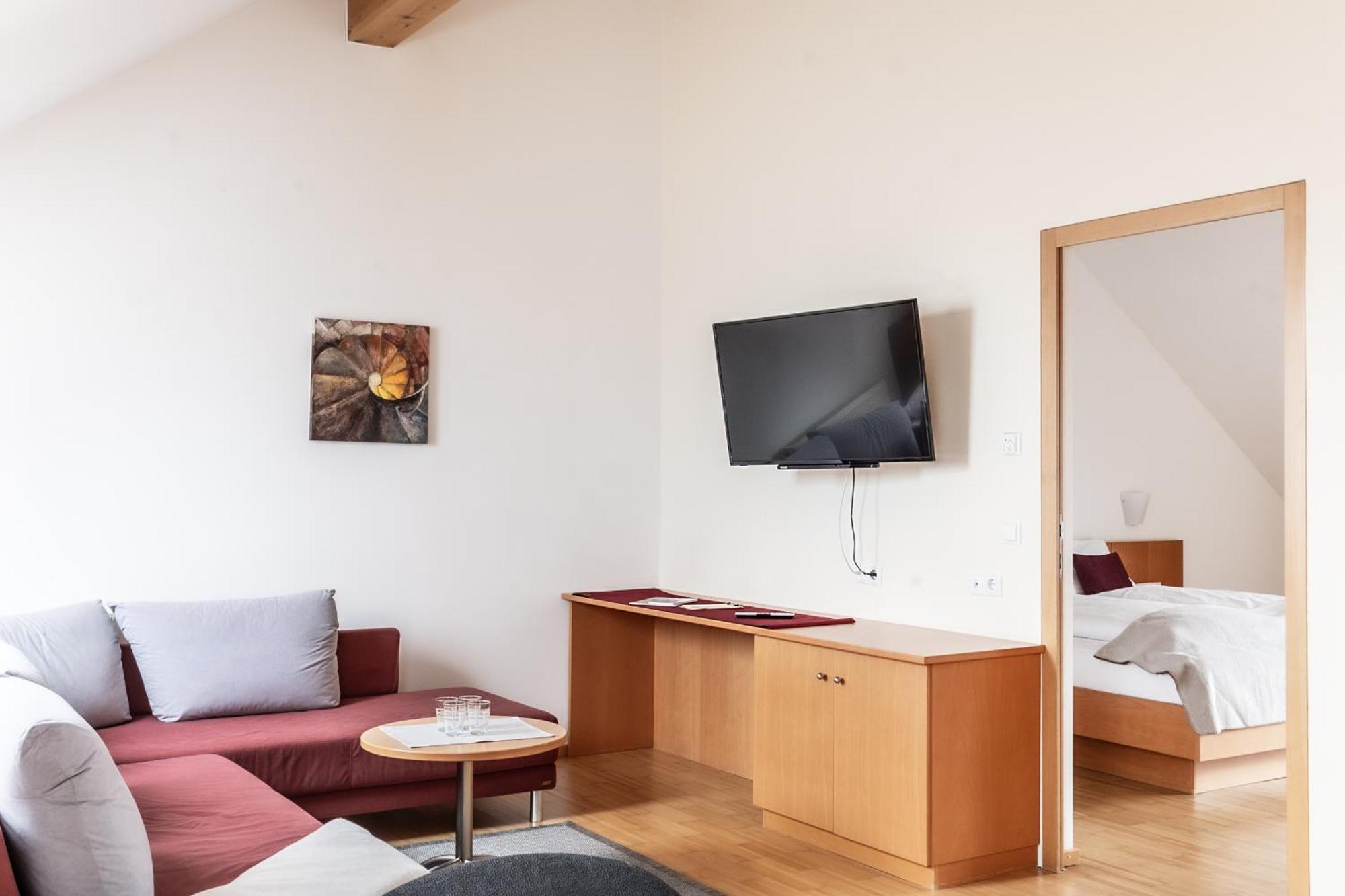 Hotel Loewen Lingenau Luaran gambar