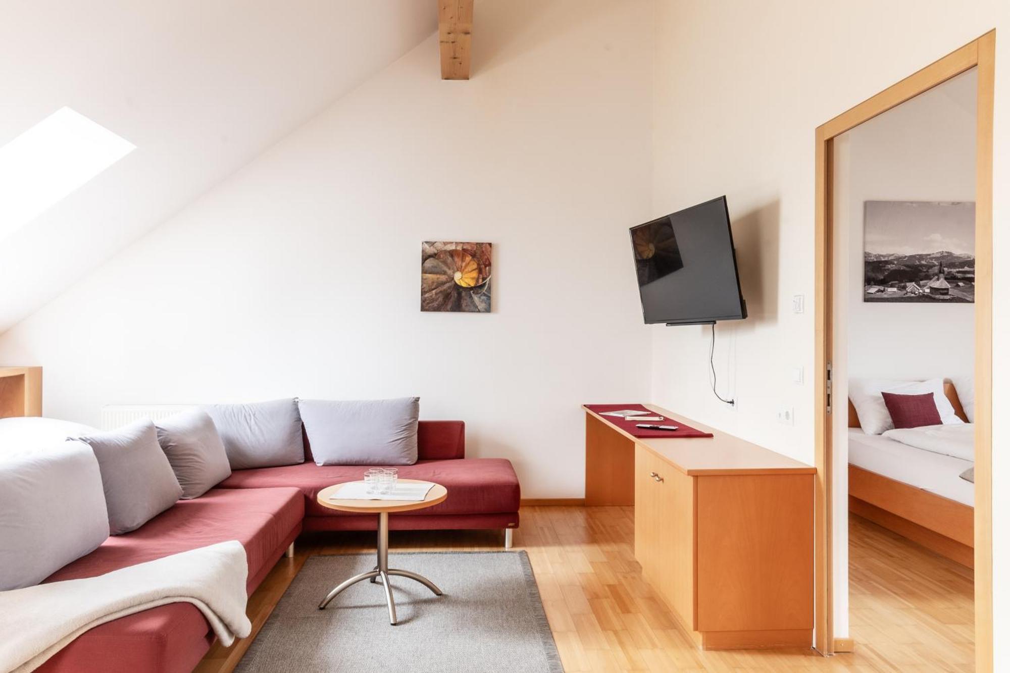Hotel Loewen Lingenau Luaran gambar