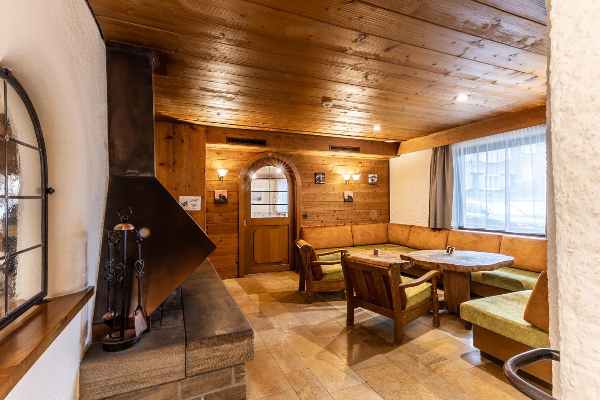 Hotel Loewen Lingenau Luaran gambar